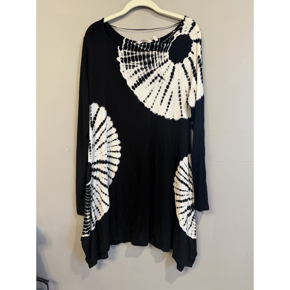 SOFT‎ SURROUNDINGS Tunic Top Black White Stretch Tie Dye Long Sleeve Womens M